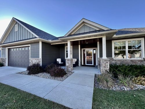 500 River Valley Ln, Dundas, MN, 55019-4400 | Card Image