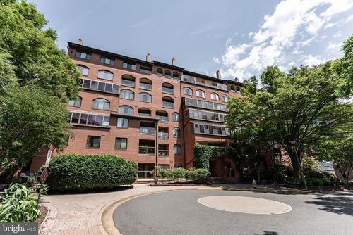 apt-526-1029 N Stuart St, ARLINGTON, VA, 22201-4754 | Card Image