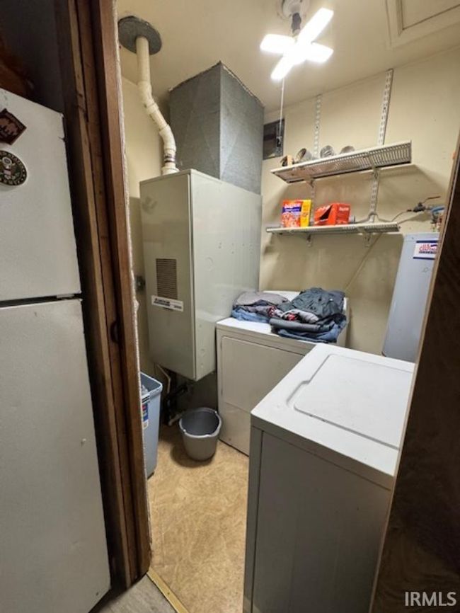 1189 E Vincennes St, House other with 2 bedrooms, 1 bathrooms and null parking in Linton IN | Image 7