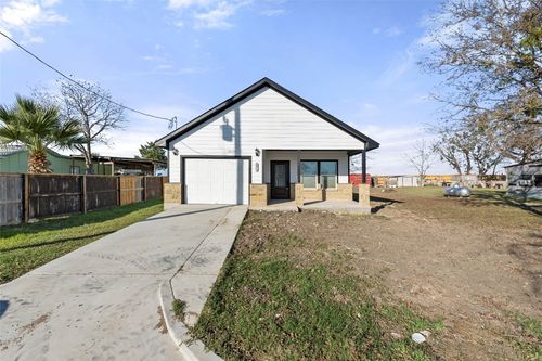 1-501 Plum St, Granger, TX, 76530-5106 | Card Image