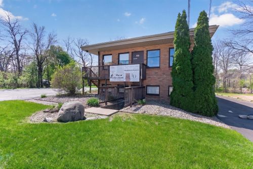 front-upper-unit-569 Wildwood Avenue, Jackson, MI, 49201 | Card Image