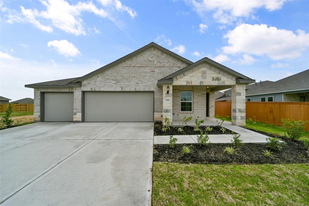 Tioga View Dr, Rosharon, TX 77583