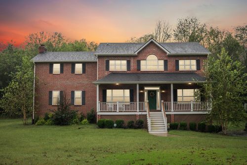 1090 Bledsoe Dr, Castalian Springs, TN, 37031-4618 | Card Image