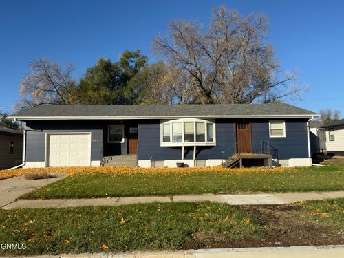 509 3rd Street Ne, Watford City, ND, 58854 | Card Image
