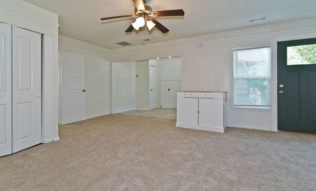 3011 Spurlock St, House other with 3 bedrooms, 2 bathrooms and null parking in Dallas TX | Image 18
