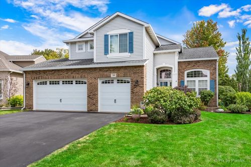 210 Ellis Rd, Lake In The Hills, IL, 60156-6214 | Card Image