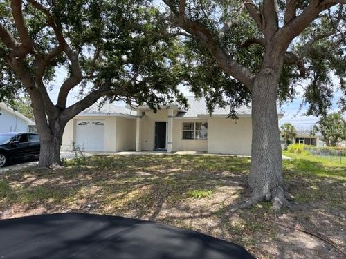 149 Salem Ave Nw, PORT CHARLOTTE, FL, 33952-9058 | Card Image