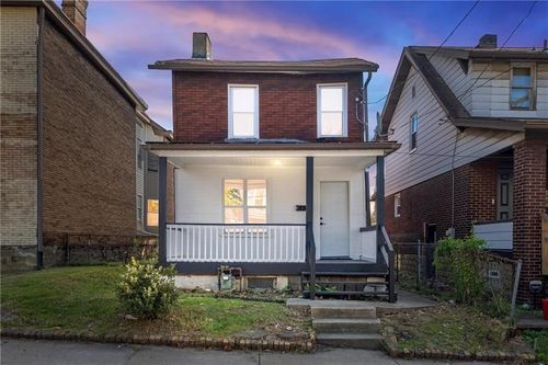 7526 Dickson St, Swissvale, PA, 15218-2506 | Card Image