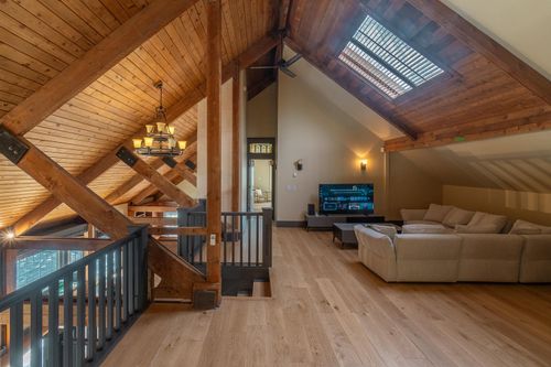 {{alt}} | Card Image