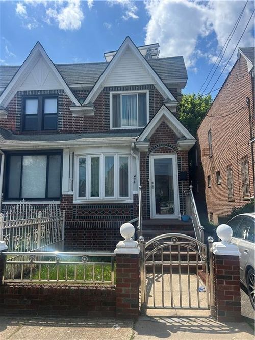 494 53rd St, Brooklyn, NY, 11220-2713 | Card Image