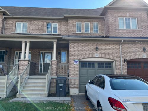 88 Delport Close, Brampton, ON, L6P3T2 | Card Image