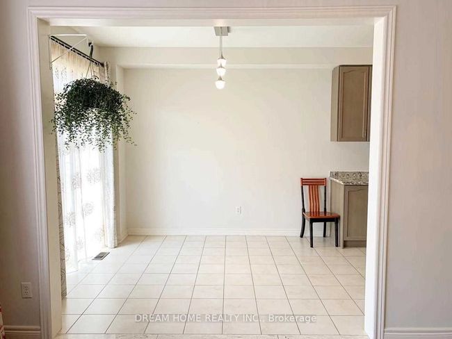 38 William Berczy Blvd, House attached with 3 bedrooms, 3 bathrooms and 1 parking in Markham ON | Image 5