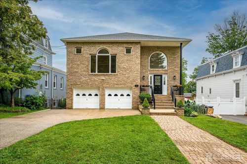 12 Homer Pl, Metuchen, NJ, 08840-2007 | Card Image