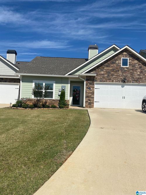 38 Red Camellia Ct, PELL CITY, AL, 35128-7721 | Card Image