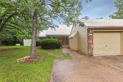 106 Summit Ridge Dr, Tahlequah, OK, 74464-9277 | Card Image