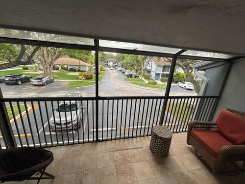 apt-201-2741 S Oakland Forest Dr, Oakland Park, FL, 33309-5699 | Card Image