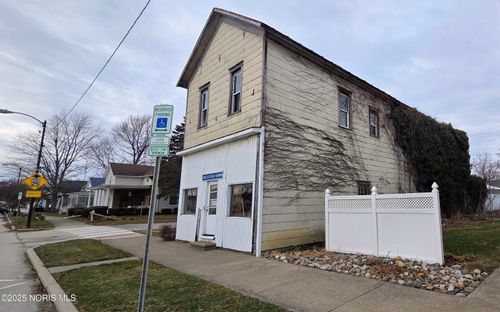 304 Railway Ave, Holgate, OH, 43527-7729 | Card Image