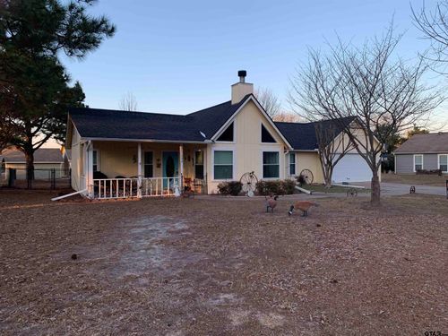 399 Cimarron Trl, Holly Lake Ranch, TX, 75765-7668 | Card Image