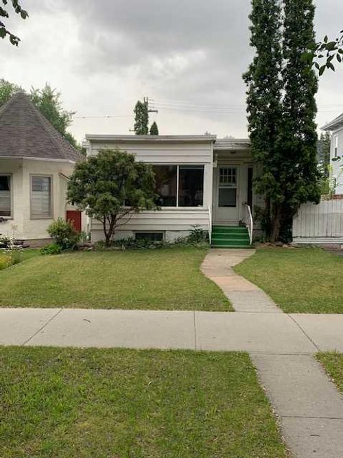 1266 4 Avenue S, Lethbridge, AB, T1J0R2 | Card Image