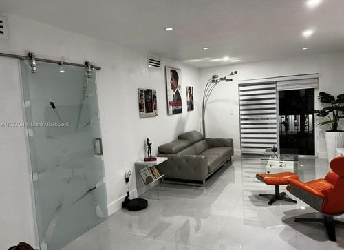 apt-b21-13920 Lake Placid Ct, Miami Lakes, FL, 33014-3075 | Card Image