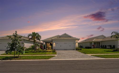 8144 Sternway Rd, Sarasota, FL, 34240-3700 | Card Image