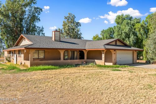 1562 E Poplar Dr, Mohave Valley, AZ, 86440-8574 | Card Image