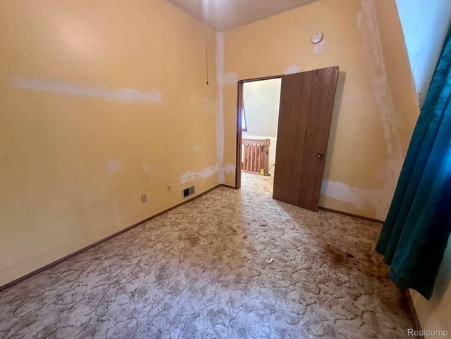 1 1 St St, House other with 3 bedrooms, 1 bathrooms and null parking in Yale MI | Image 26