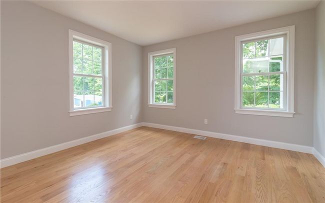 Living Room | Image 4