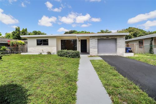 301 Nw 33rd Ter, Lauderhill, FL, 33311-8465 | Card Image