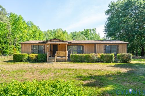 18017 Cox Rd, Sutherland, VA, 23885-9043 | Card Image