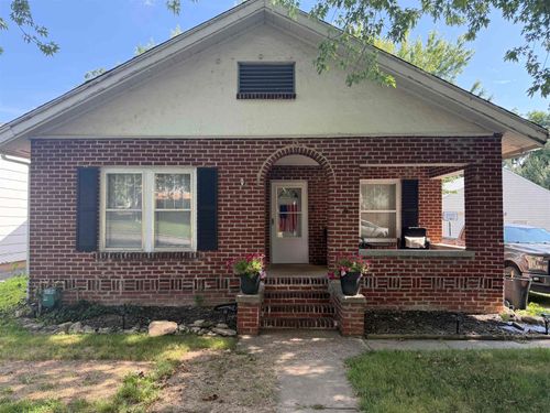 1319 E 12th Ave, Winfield, KS, 67156-3918 | Card Image