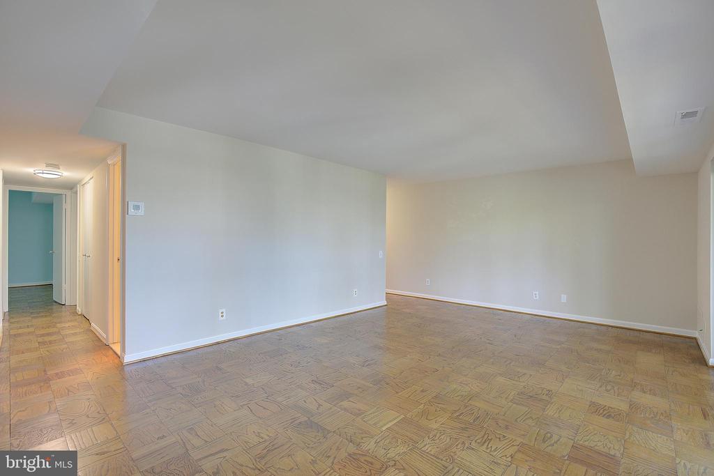 Residential in ANNAPOLIS 4