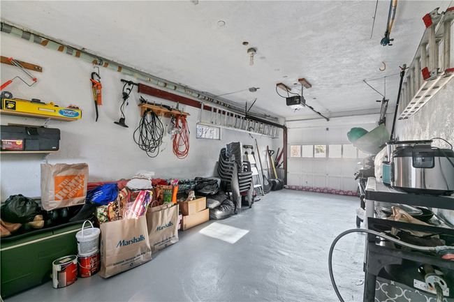 9 Continental Dr, House other with 3 bedrooms, 3 bathrooms and 3 parking in Middletown RI | Image 35