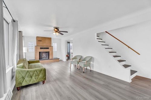 3243 Minerva St, Ferndale, MI, 48220-3601 | Card Image