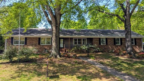 610 Westbrook Dr, Burlington, NC, 27215-7726 | Card Image