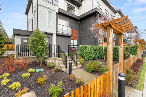 14-20335 70a Ave, Langley, BC, V2Y3V8 | Card Image