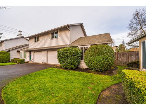 769 River Rd, Eugene, OR, 97404-3213 | Card Image