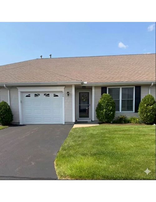 806 Village Green Cir, Coventry, RI, 02816-2815 | Card Image