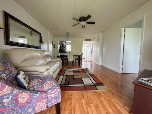 3a-113 Royal Park Dr, Oakland Park, FL, 33309-5843 | Card Image