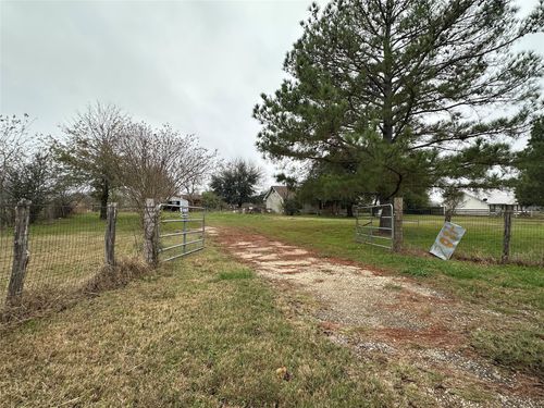 2084 Lcr 456, Groesbeck, TX, 76642-2835 | Card Image