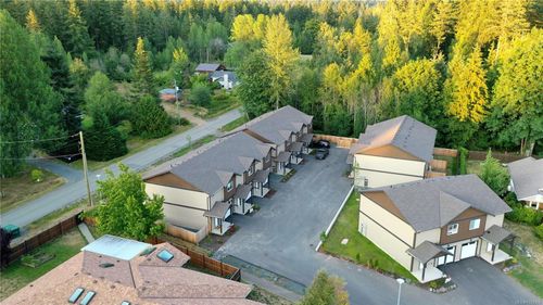 104-5535 Woodland Cres E, Port Alberni, BC, V9Y8E6 | Card Image