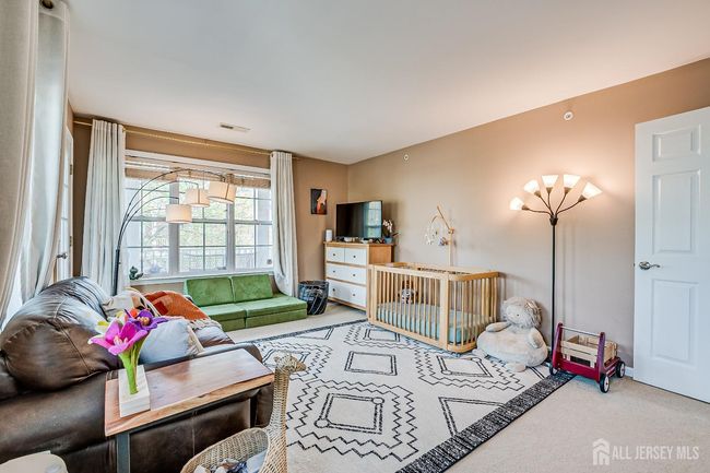 52 Central Square Park, Townhouse with 2 bedrooms, 2 bathrooms and null parking in Metuchen NJ | Image 35