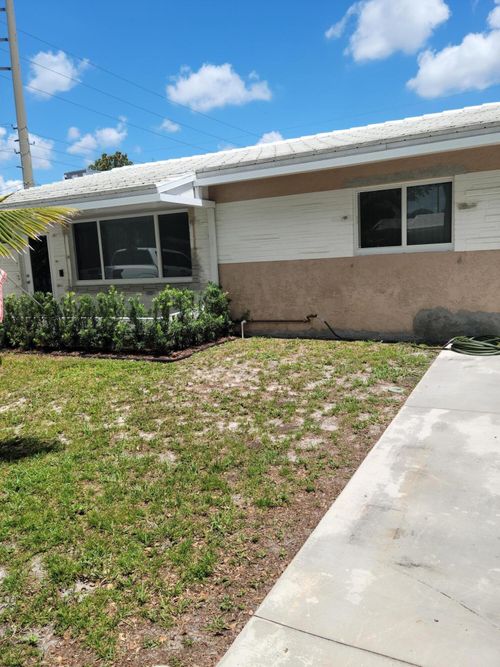 6781 Charleston St, Hollywood, FL, 33024-1823 | Card Image