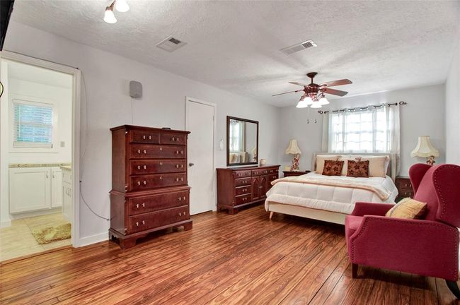 10949 Highway 326 N, House other with 3 bedrooms, 2 bathrooms and null parking in Kountze TX | Image 15