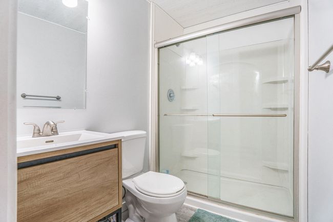 MASTER BATHROOM | Image 14