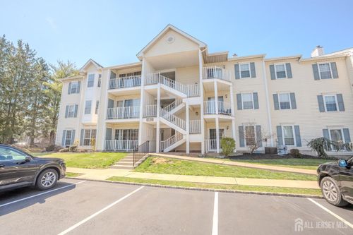 17 Pembrook Ave, North Brunswick, NJ, 08902-4292 | Card Image