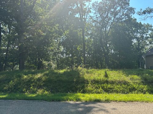 1649 Tanglewood Dr, Varna, IL, 61375-9520 | Card Image