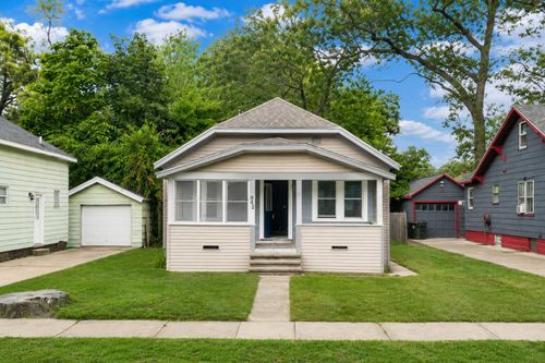 942 Ada Ave, Muskegon, MI, 49442-4039 | Card Image