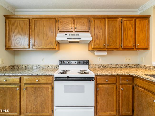 Kitchen | Image 13