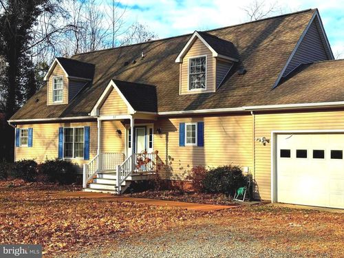 82 Westmoreland Blvd, Hague, VA, 22469-2646 | Card Image